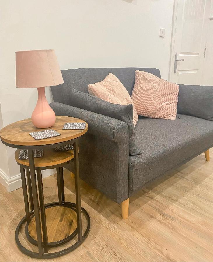 4C Gaia Lane Apartment Lichfield Bagian luar foto