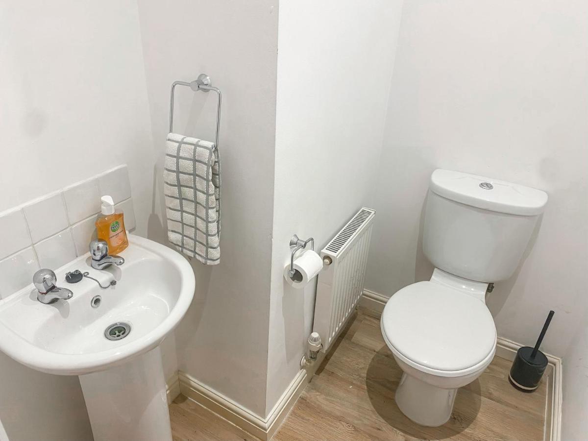 4C Gaia Lane Apartment Lichfield Bagian luar foto